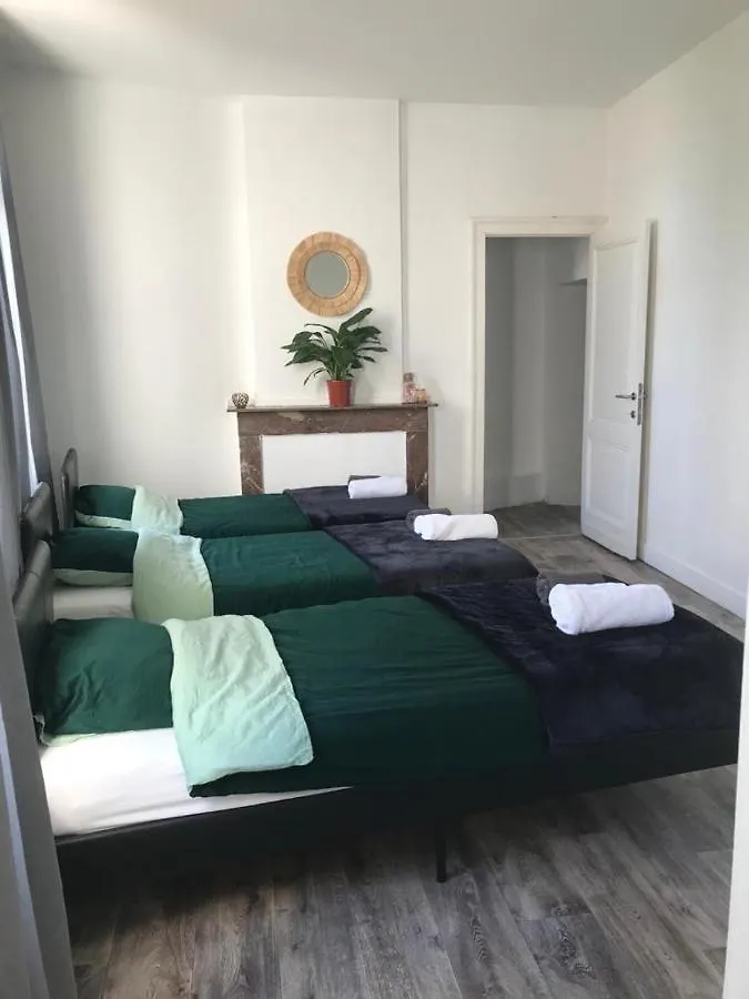Spacious Antwerp 0*,